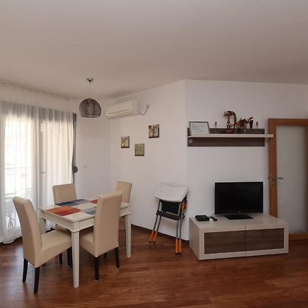 Apartamenti Enjoy Apartamento Petrovac Exterior foto