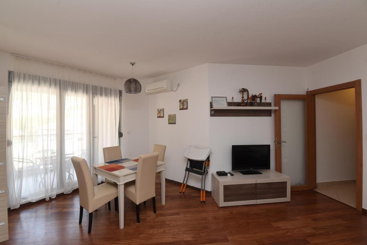 Apartamenti Enjoy Apartamento Petrovac Exterior foto