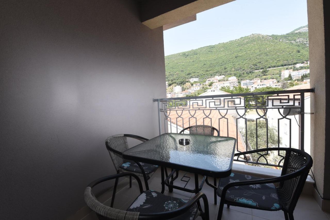 Apartamenti Enjoy Apartamento Petrovac Exterior foto