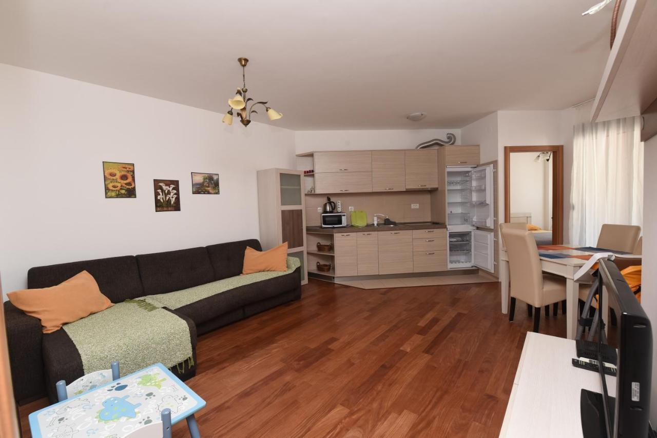 Apartamenti Enjoy Apartamento Petrovac Exterior foto