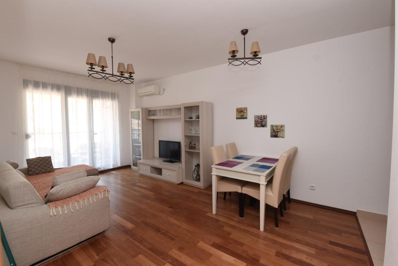 Apartamenti Enjoy Apartamento Petrovac Exterior foto