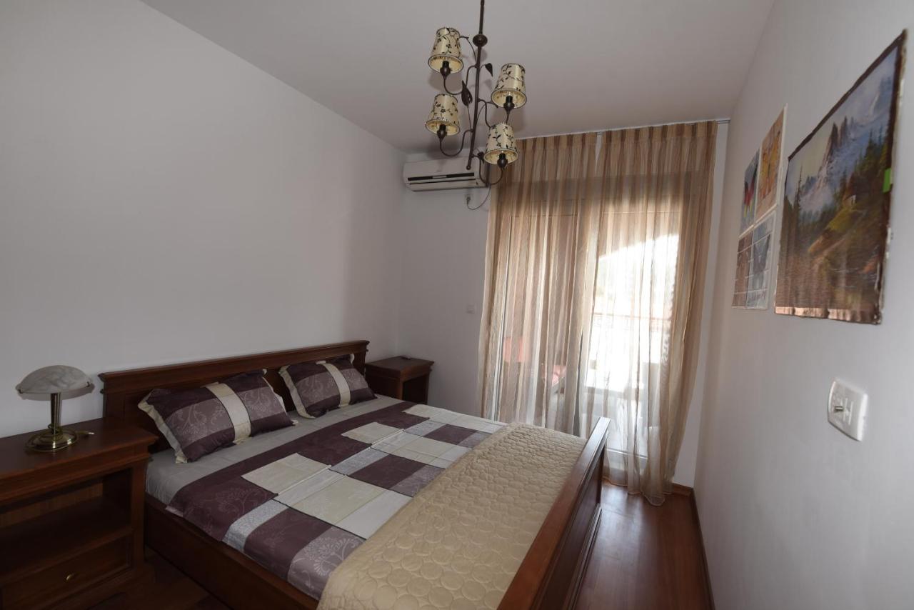 Apartamenti Enjoy Apartamento Petrovac Exterior foto