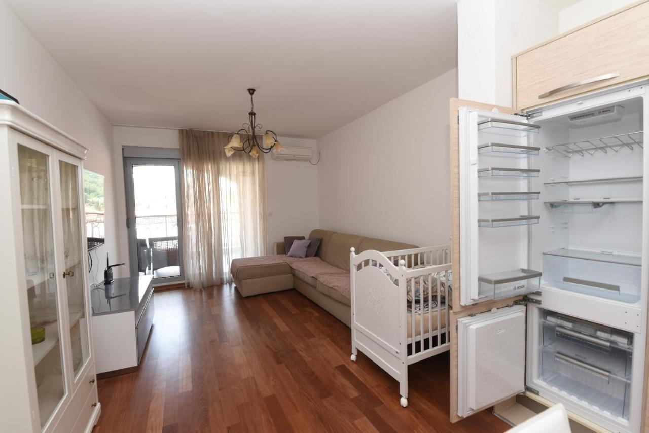 Apartamenti Enjoy Apartamento Petrovac Exterior foto
