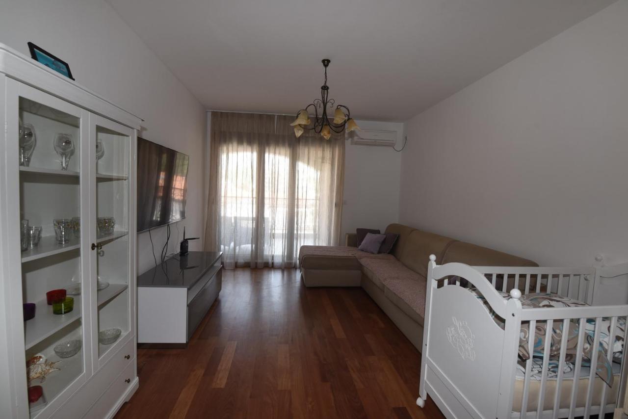 Apartamenti Enjoy Apartamento Petrovac Exterior foto