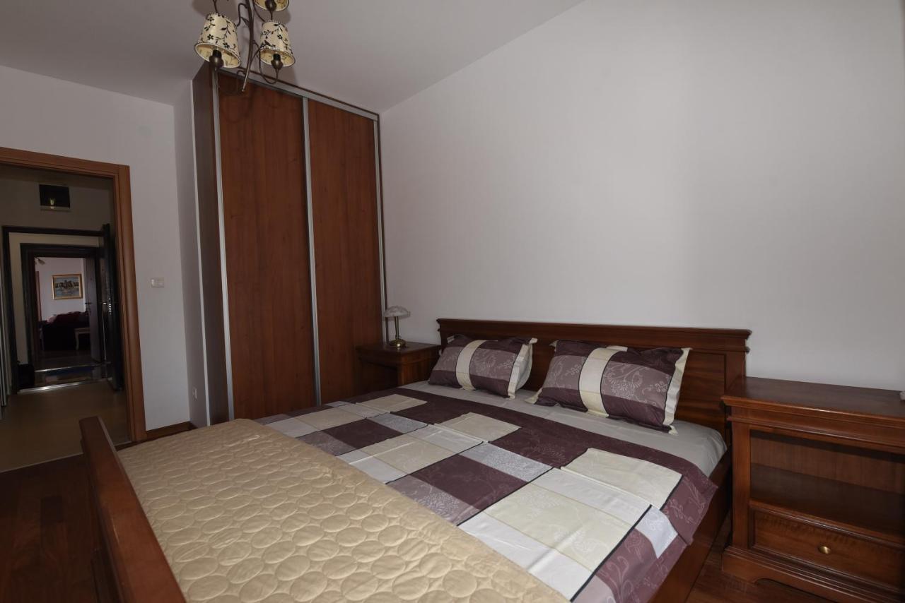 Apartamenti Enjoy Apartamento Petrovac Exterior foto