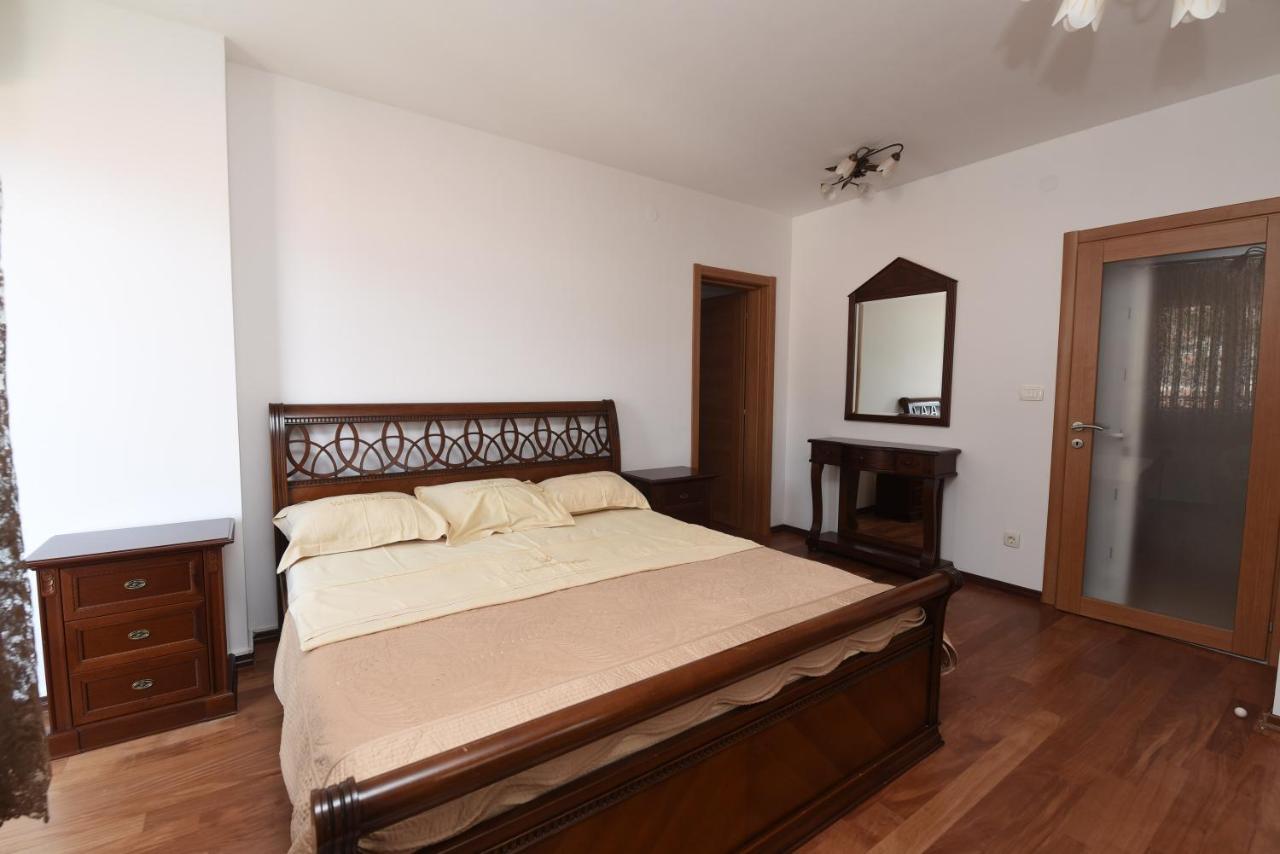 Apartamenti Enjoy Apartamento Petrovac Exterior foto