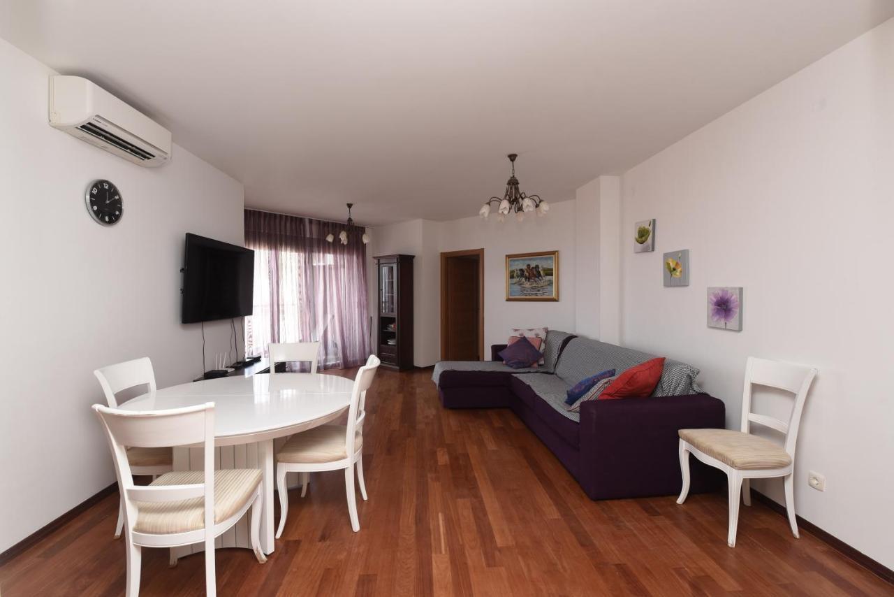 Apartamenti Enjoy Apartamento Petrovac Exterior foto