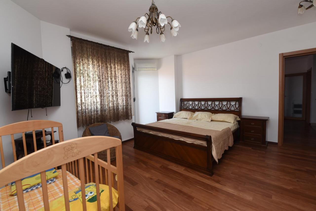 Apartamenti Enjoy Apartamento Petrovac Exterior foto
