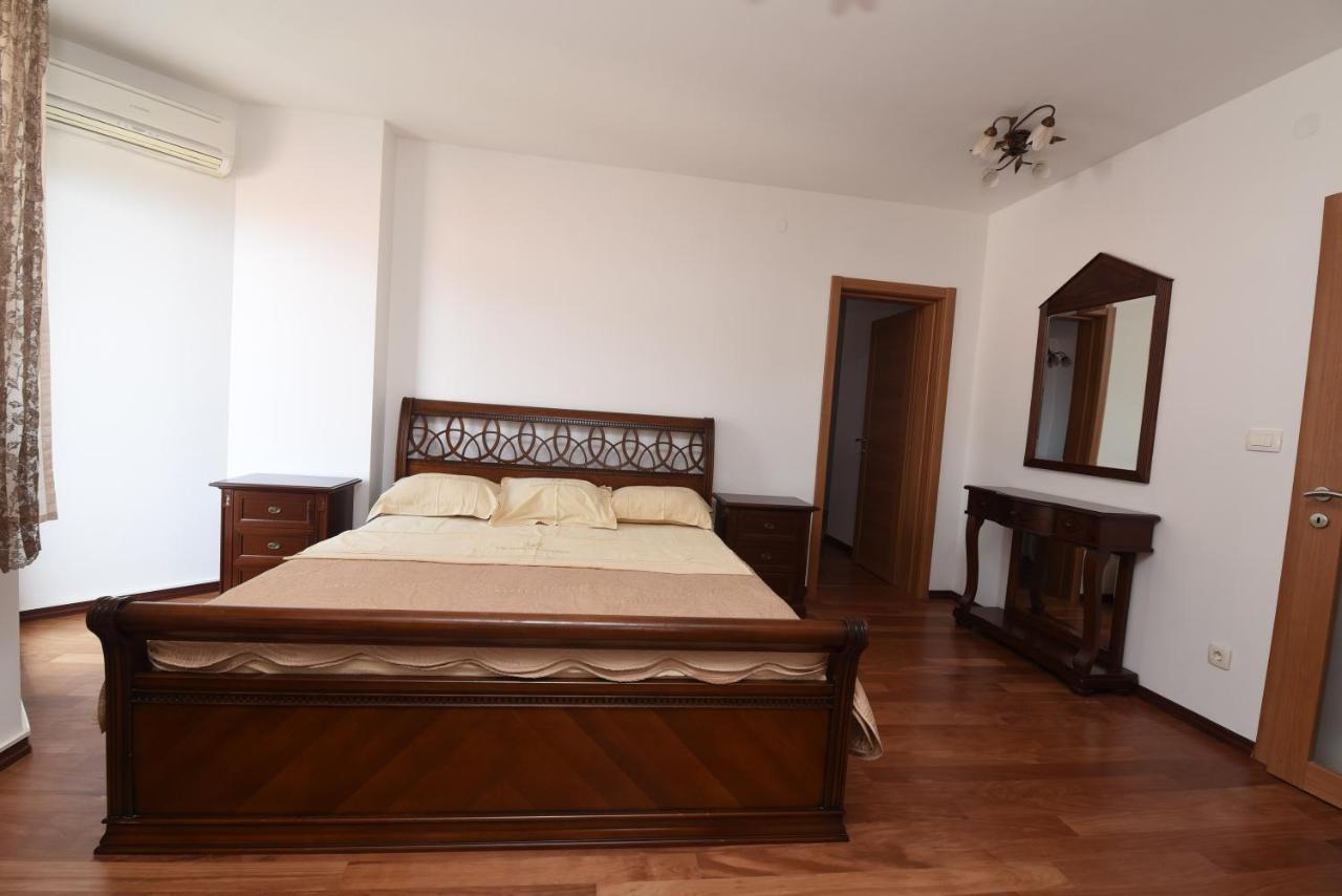 Apartamenti Enjoy Apartamento Petrovac Exterior foto